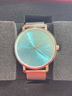 Invicta Minimalist Blue Dial silver stainless steel Mesh Watch
